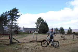 cairngorms mountain bike tour